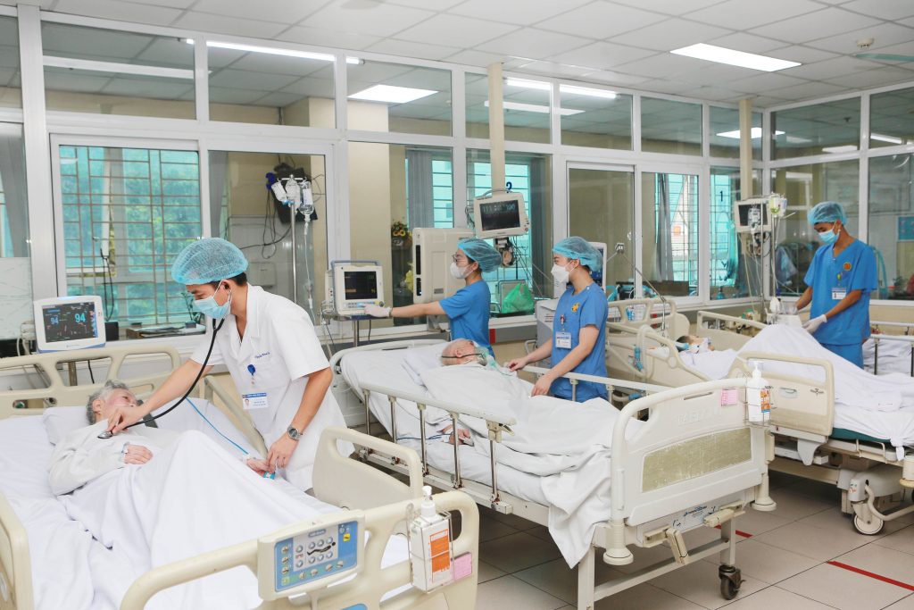 Một số giải pháp nâng cao chất lượng đội ngũ điều dưỡng trong các bệnh viện Quân đội